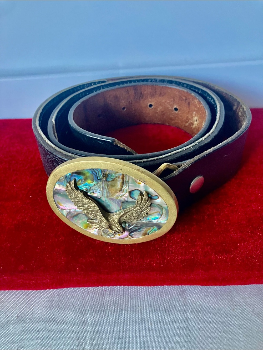 Mens Belt Brass 3D Flying Eagle Abalone Shell Buckle Hidden Money Pocket Belt.